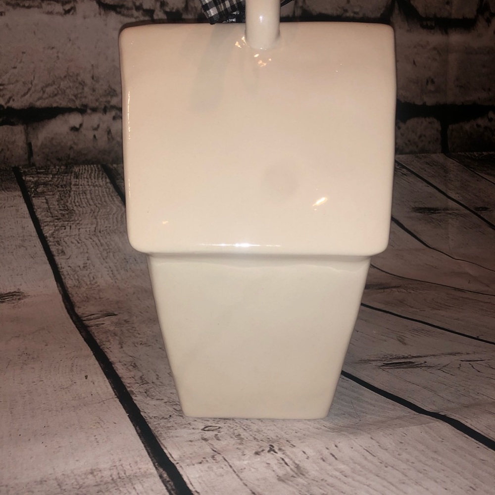 NWT Rae Dunn “Knock” slant roof Birdhouse - Picture 4 of 6